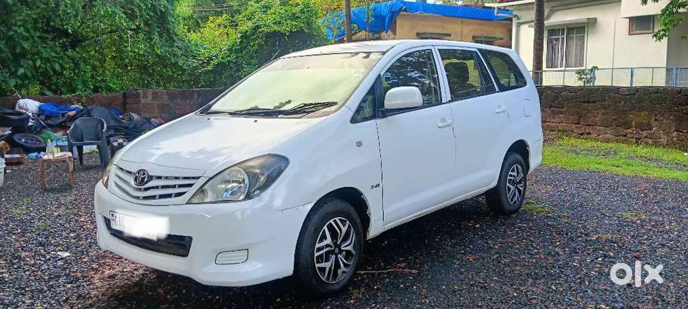 Toyota Innova 2.5 G (diesel) 7 Seater, 2012, Diesel