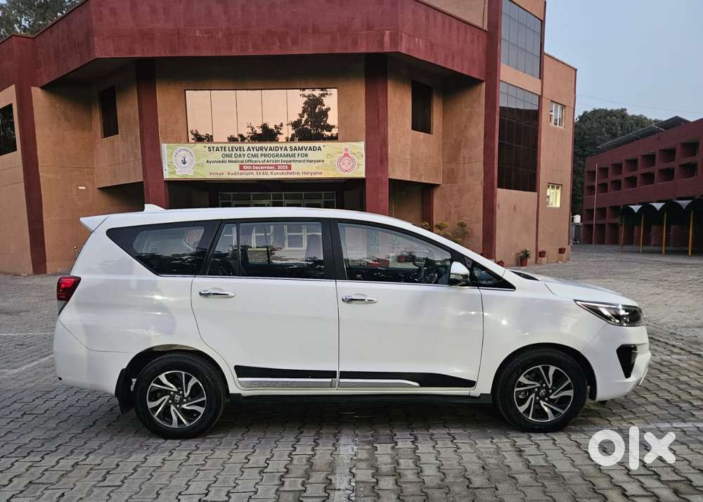 Toyota Innova Crysta 2.8 Gx At, 2021, Diesel