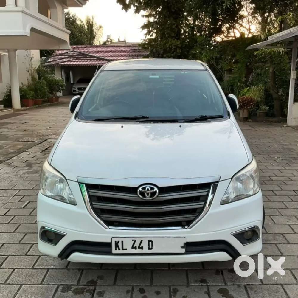 Toyota Innova G2 Diesel 2015