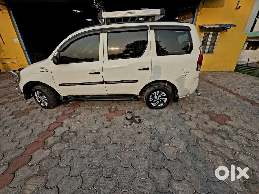 Mahindra Xylo 2016