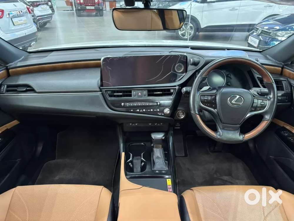 Lexus Es, 2023, Petrol