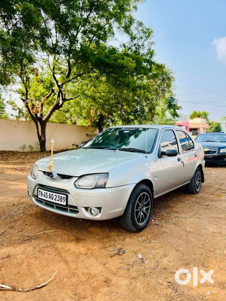 Ford Ikon 1.8 Zxi, 2010, Diesel