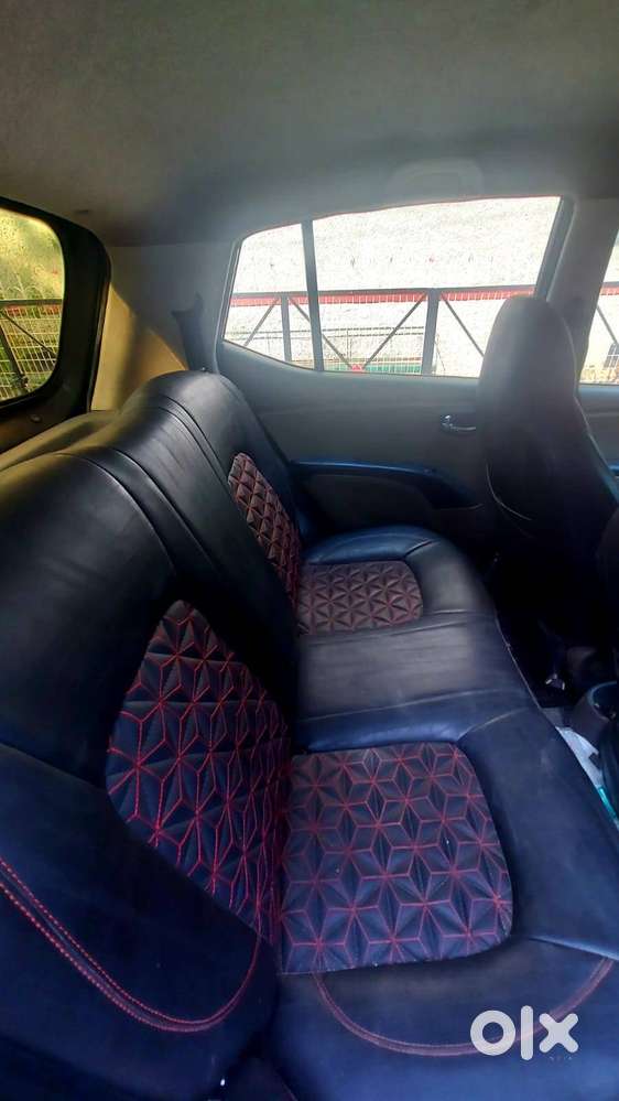 For Sale - Hyundai I-10 (petrol + Cng) Carbon Grey / 'lady Driven Car'