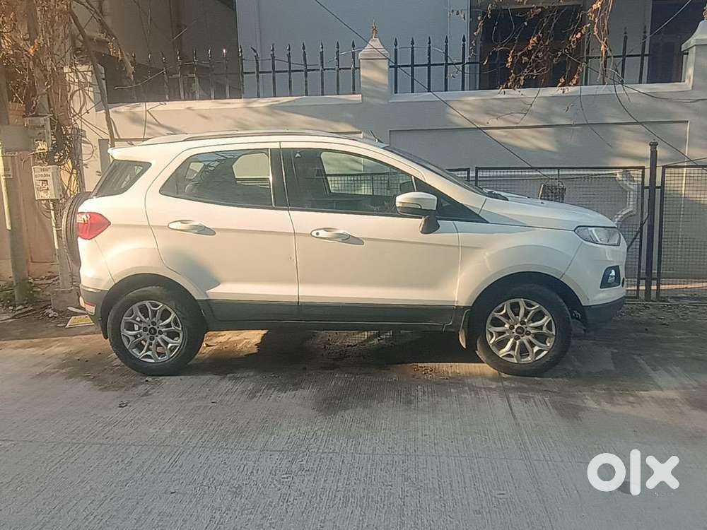 Ford Ecosport 2014 Petrol 95000 Km Driven