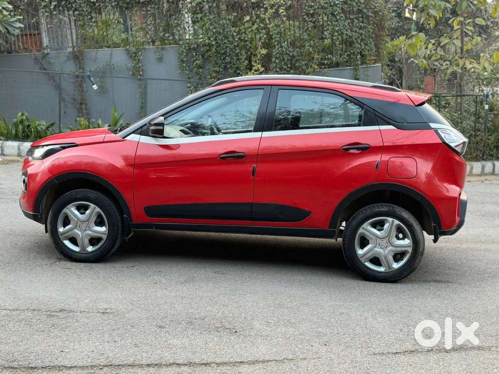 Tata Nexon 1.5 Revotorq Xm (s), 2021, Petrol