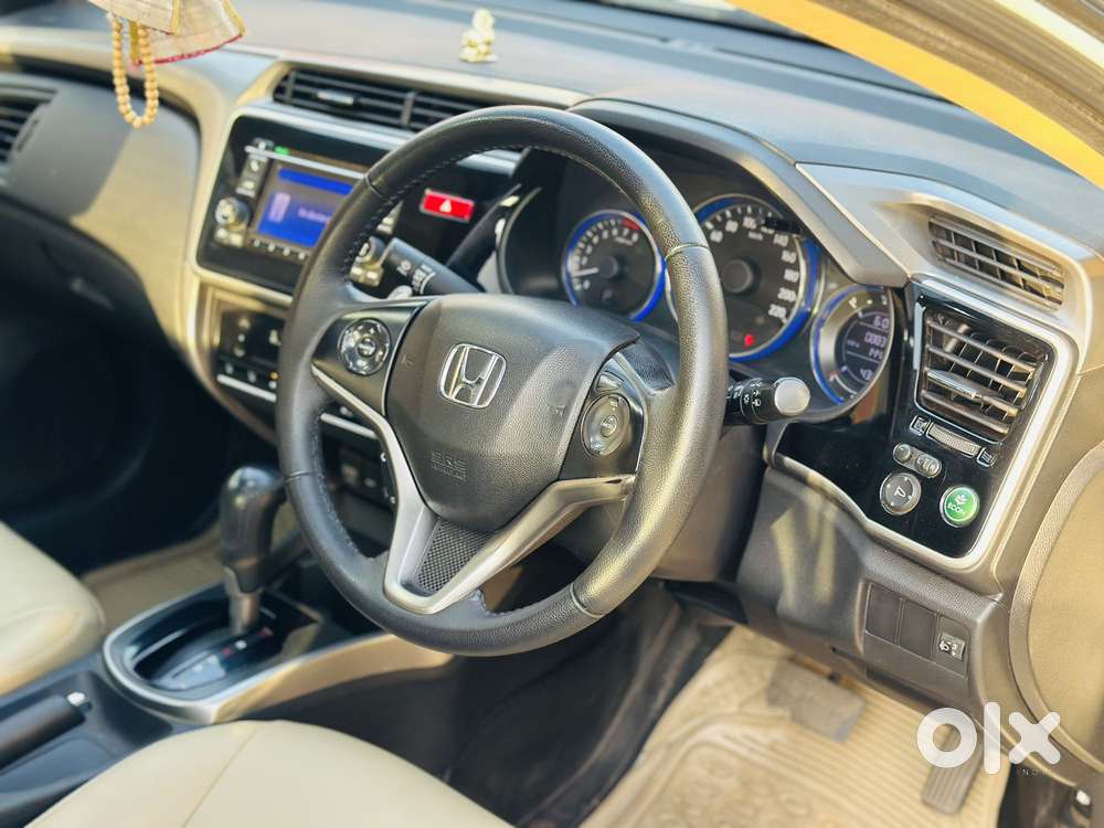 Honda City V At Sunroof, 2015, Petrol
