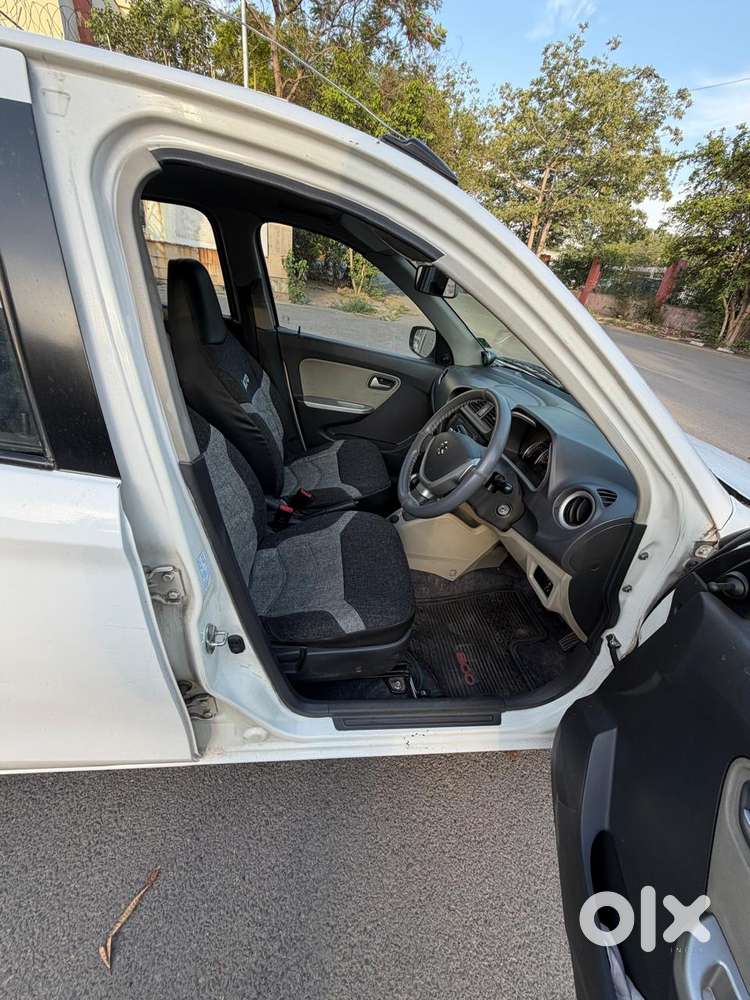 Maruti Suzuki Alto K10 1.0 Vxi Amt, 2015, Petrol