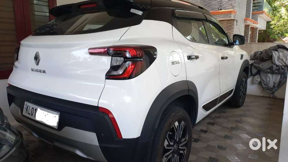 2022 Renault Kiger Rxz Amt Petrol – Top Variant  Only 5,875 Km Driven