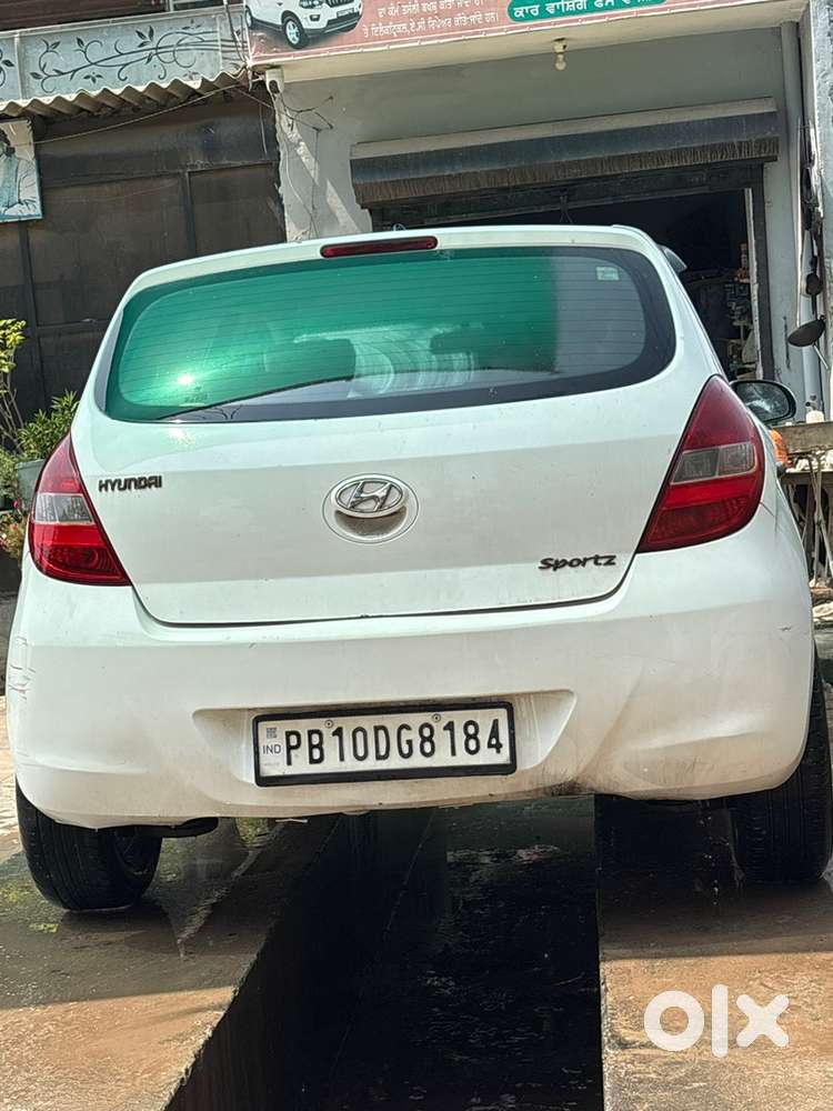 Hyundai I20 Diesel 2011 Well Maintained Engine Gear Ok A 2031 Tak Pass