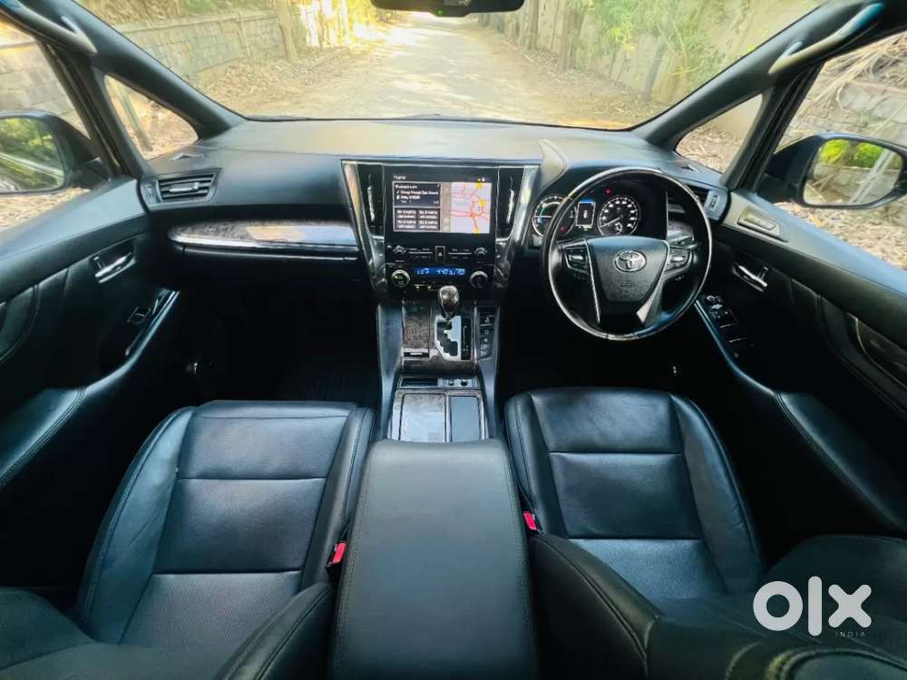 Toyota Vellfire 2.5 Hybrid, 2021, Petrol