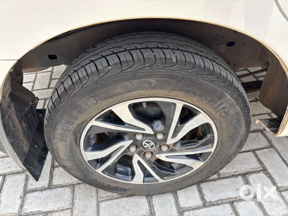 Toyota Innova Crysta 2.4 V 8 Str, 2025, Diesel