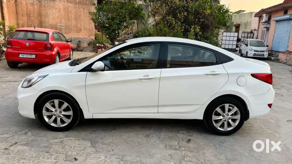 Verna Fludic 2011 Rc 12 Model, Both 2 Keys, 6 Gear Speed Engine