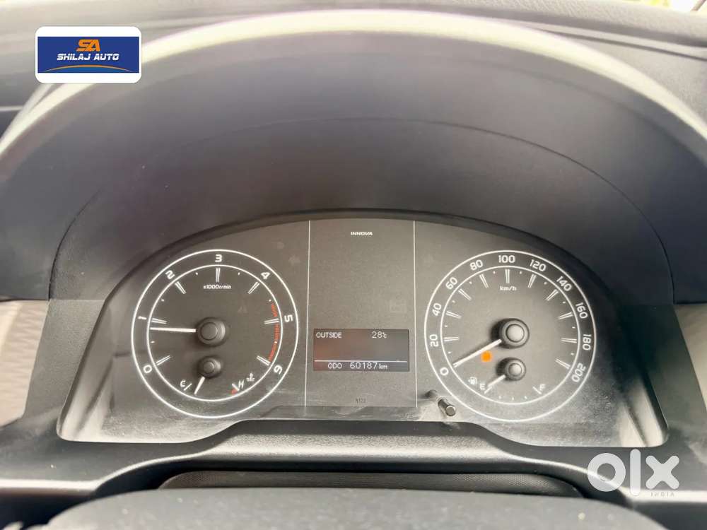 Toyota Innova Crysta [2020-ongoing] 2.4 Gx 7 Str, 2023, Diesel