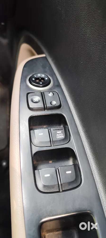 Hyundai Grand I10 Magna 2016 Petrol 2nd Owner