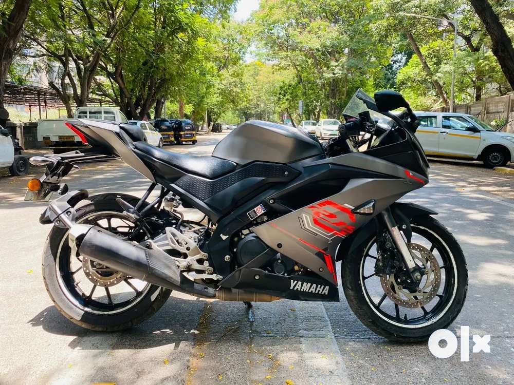 R15 v3 on road price online bs6