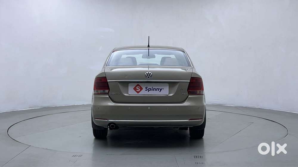 Volkswagen Vento 2010-2013 Petrol Highline, 2016, Petrol