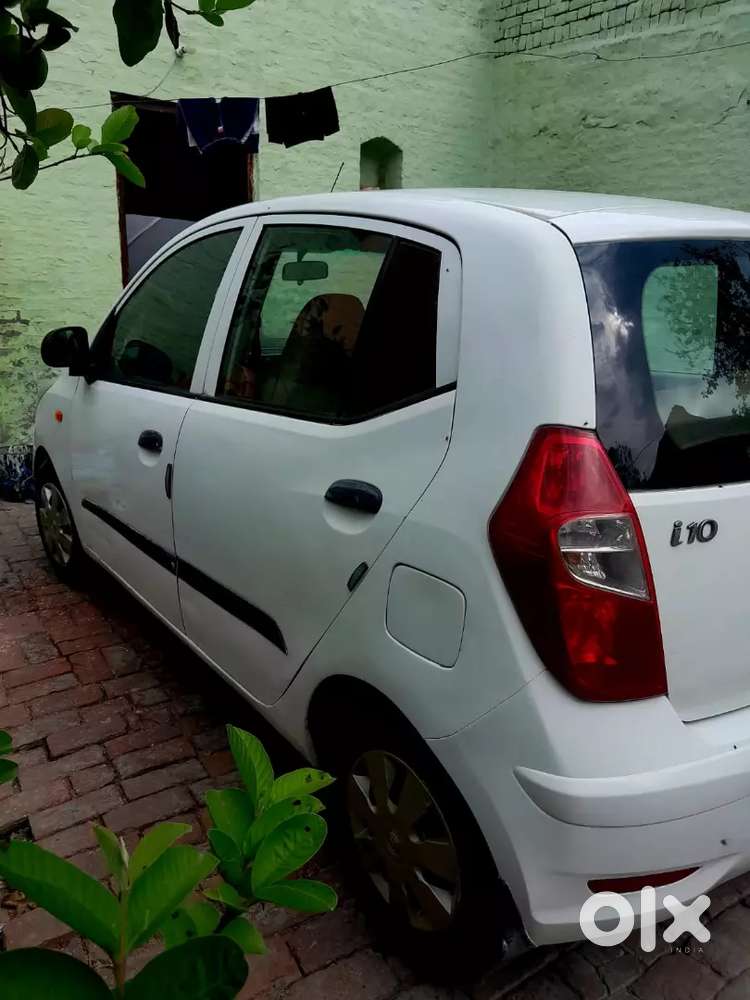 Hyundai Aura 2016 Petrol Good Condition