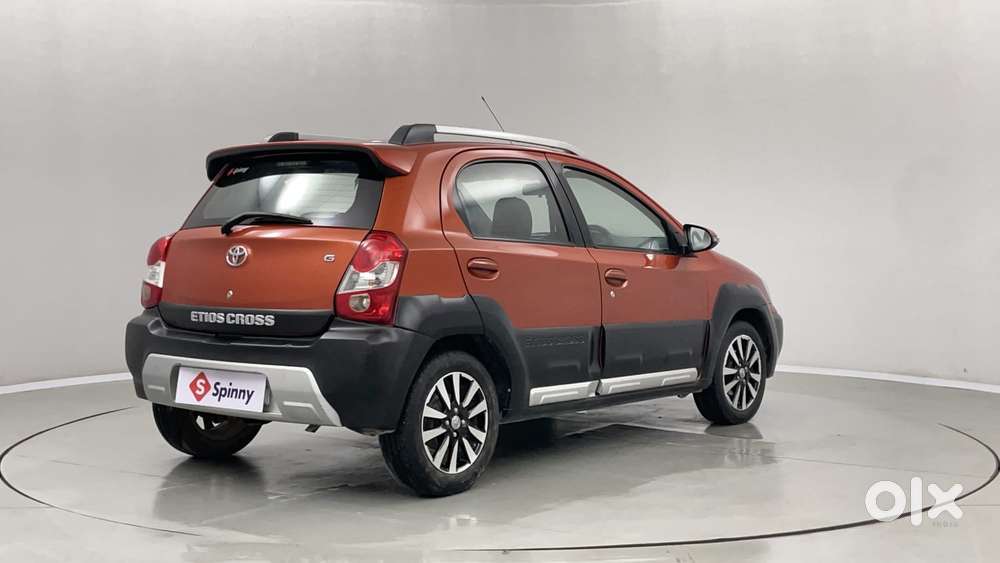 Toyota Etios Cross 1.2l G, 2018, Petrol
