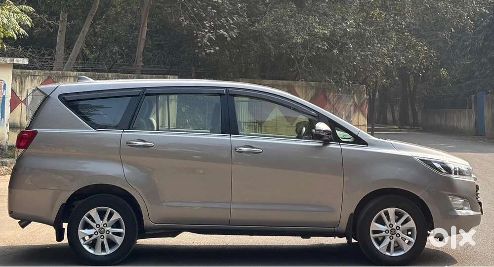 Toyota Innova Crysta 2019