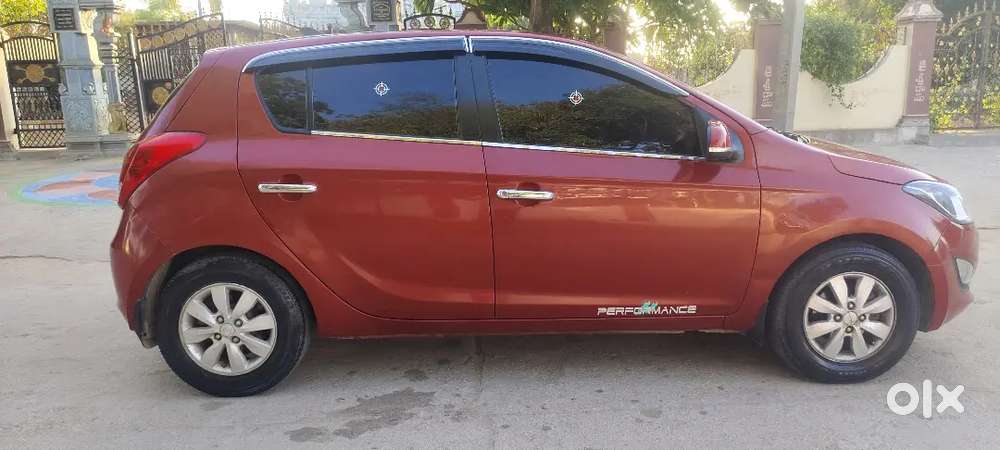 Hyundai I20 Sportz 2012 Diesel 144000 Km