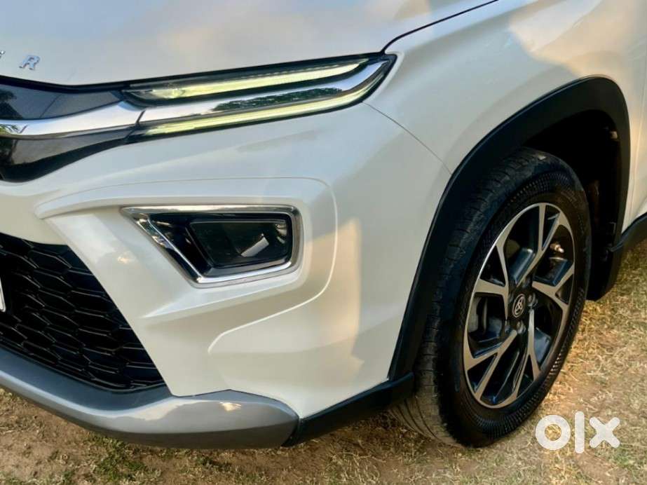 Toyota Urban Cruiser Hyryder 1.5 V Hybrid, 2023, Petrol
