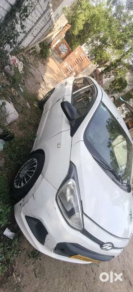 Hyundai Xcent 2017 Diesel 160000 Km Driven