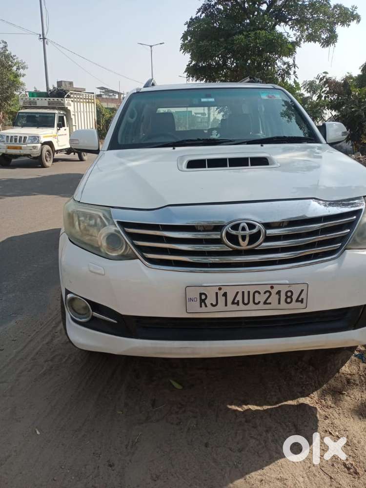 Toyota Fortuner 3.0 4x4 Manual, 2012, Diesel