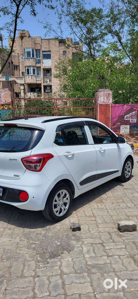 Hyundai Grand I10 Sportz, 2019, Petrol