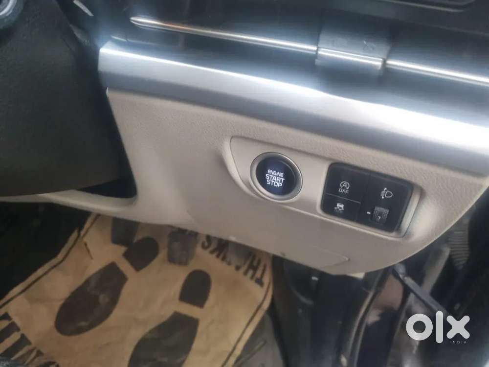 Kia Carens 2024 Petrol 6352 Km Driven