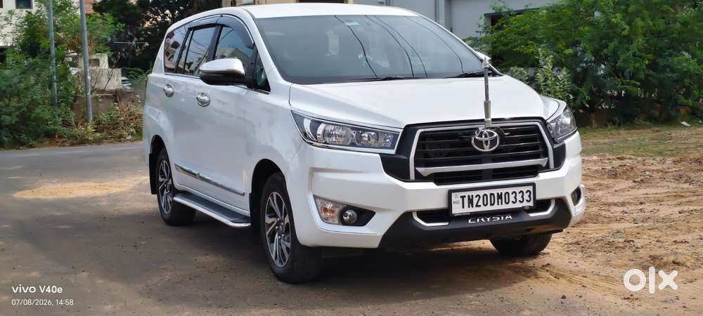 Toyota Innova Crysta [2020-ongoing] 2.4 Gx 7 Str, 2025, Diesel
