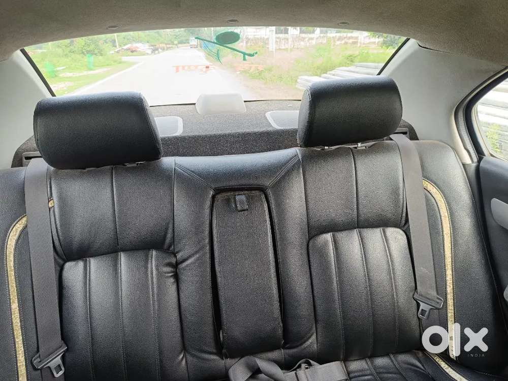 Maruti Suzuki Swift Dzire 2010