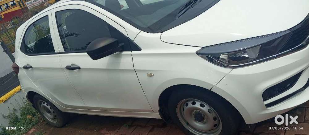 Tata Tiago 1.2 Revotron Xe Option, 2022, Petrol