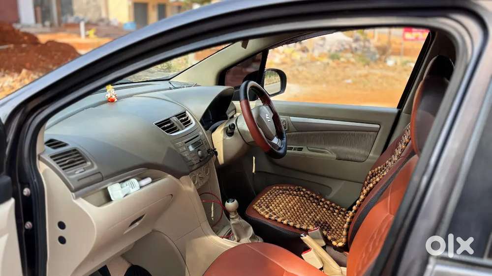 Maruti Suzuki Ertiga 2013