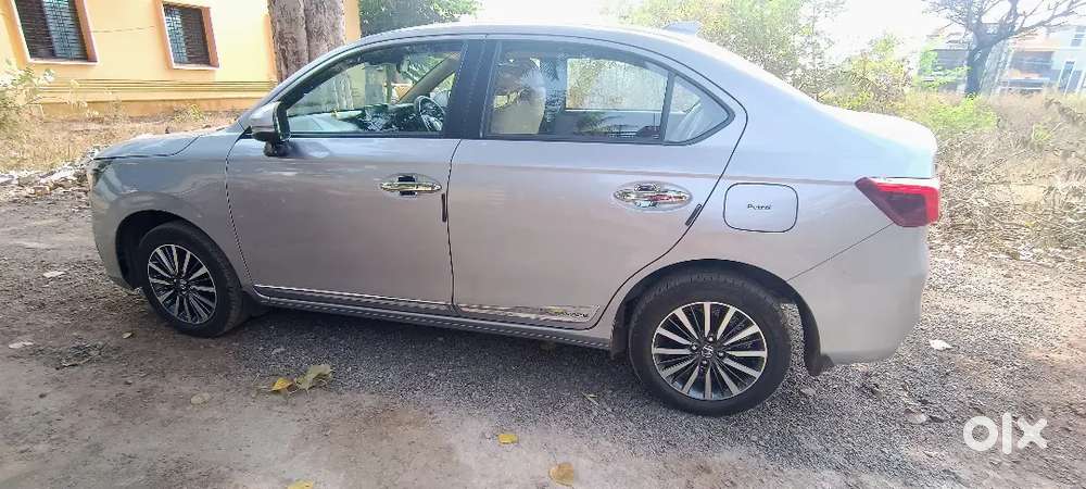 Honda Amaze 2025 Petrol 3000 Km Driven