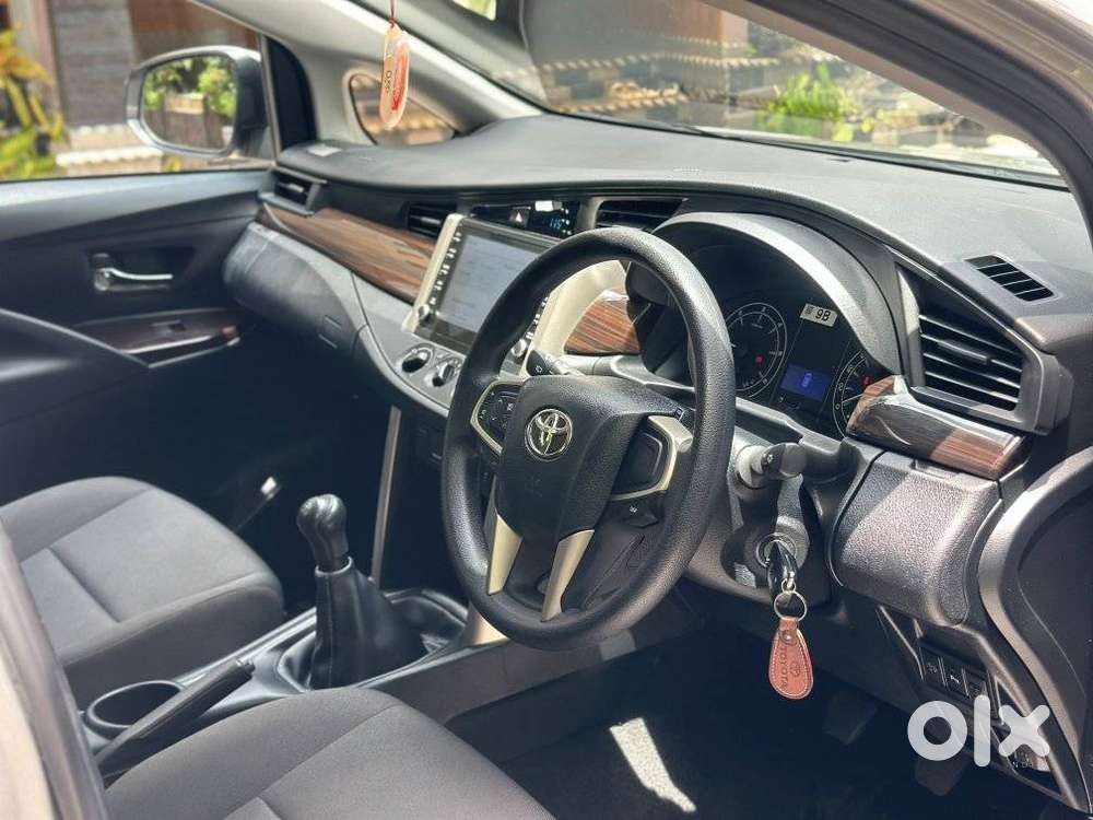 Toyota Innova Crysta 2.4 G Plus Mt 7 Str, 2024, Diesel
