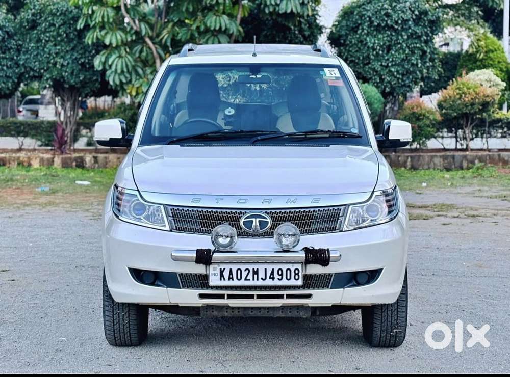 Tata Safari Storme Lx, 2014, Diesel