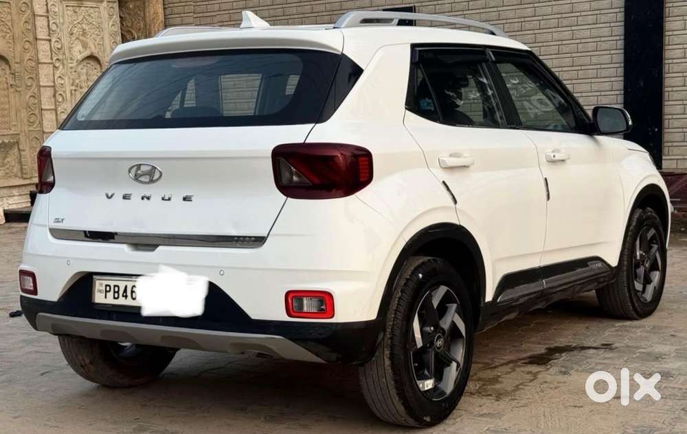 Hyundai Venue Sx (o) 2020top Model Sunroof Wali