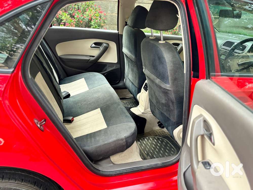 Volkswagen Vento 2010-2013 Petrol Highline, 2012, Petrol