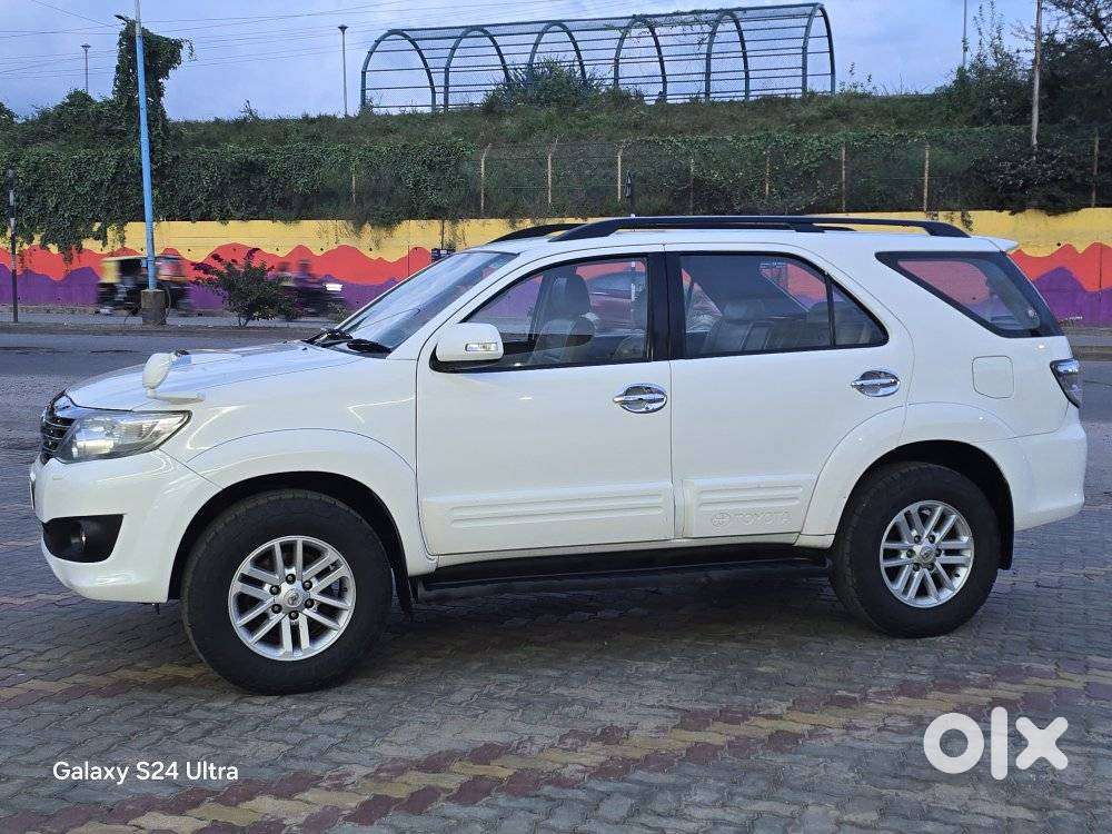 Toyota Fortuner 3.0 4x4 Manual, 2012, Diesel