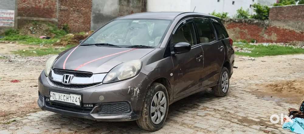 Honda Mobilio Petrol 2015 Variant
