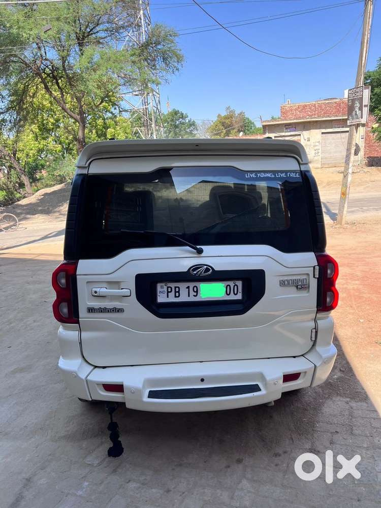 Mahindra Scorpio Classic 2015