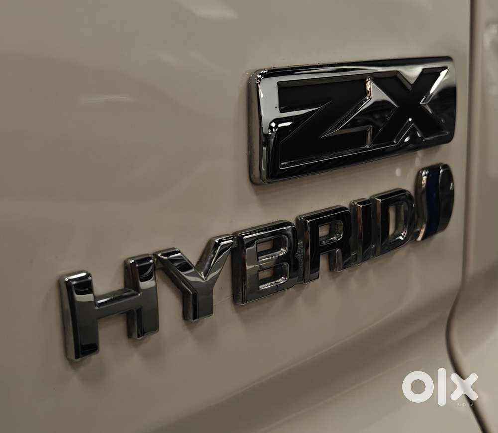 Toyota Innova Hycross 2.0 Zx (o) Hybrid 7 Str, 2024, Petrol