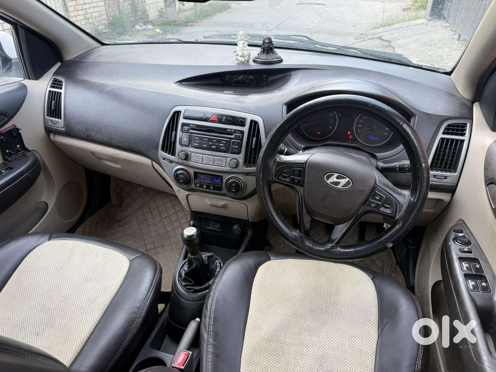 Hyundai I20 Sportz 1.2 Bs-iv, 2014, Petrol