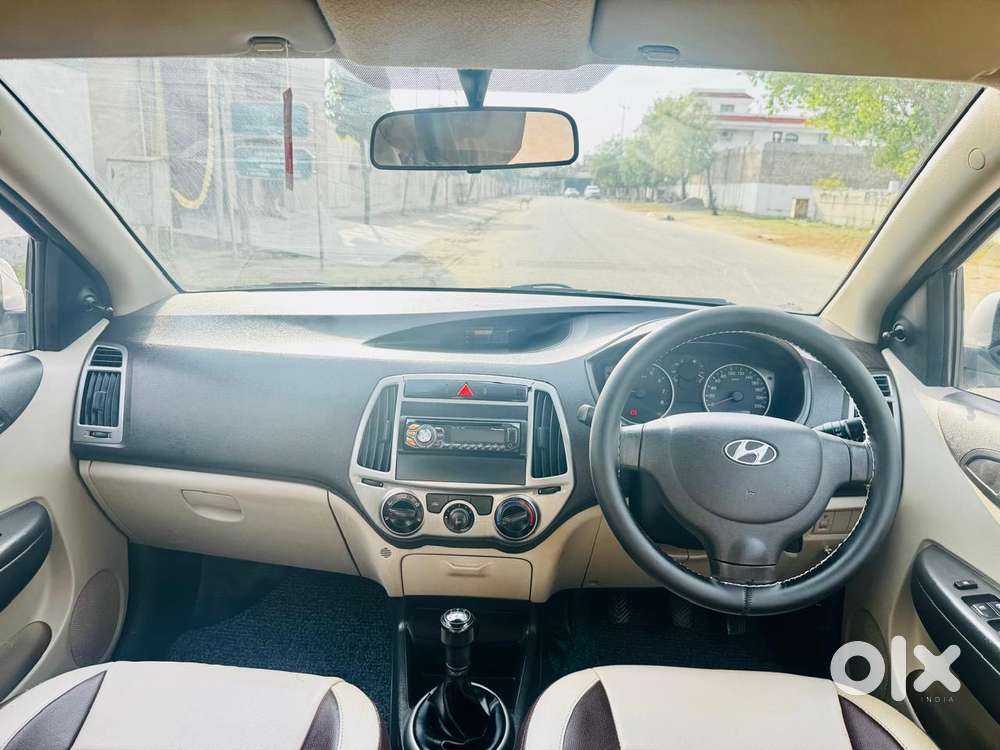 Hyundai I20 Magna 1.2 Mt, 2013, Petrol