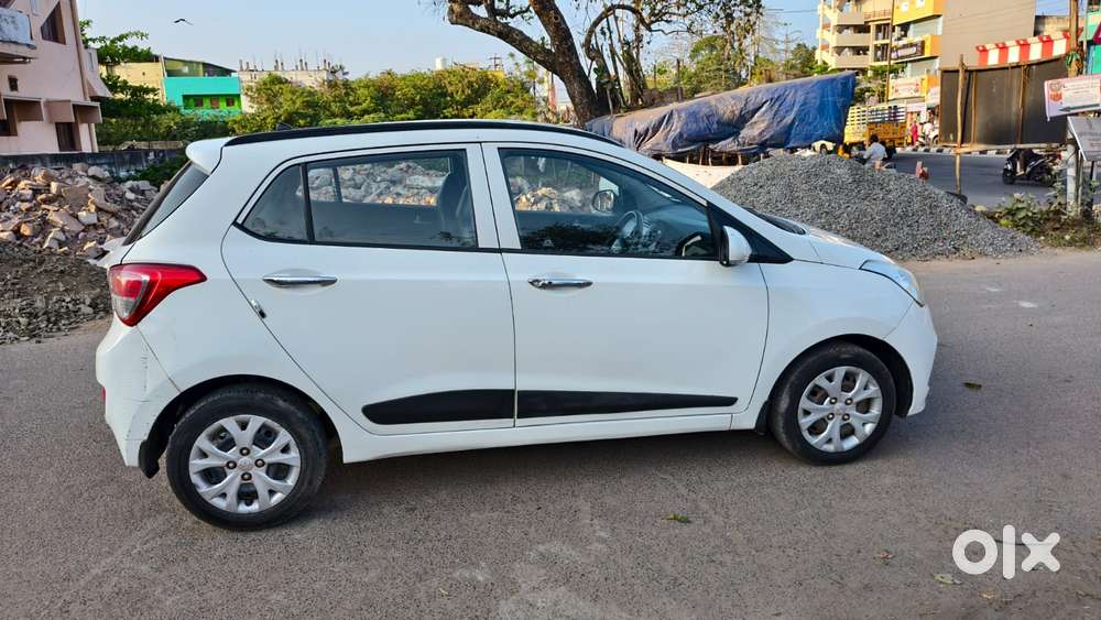 Hyundai Grand I10 Sportz(o) 1.2 Mt, 2014, Petrol