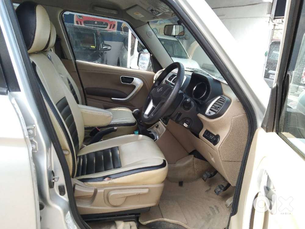 Mahindra Tuv 300 Mhawk100 T8, 2017, Diesel
