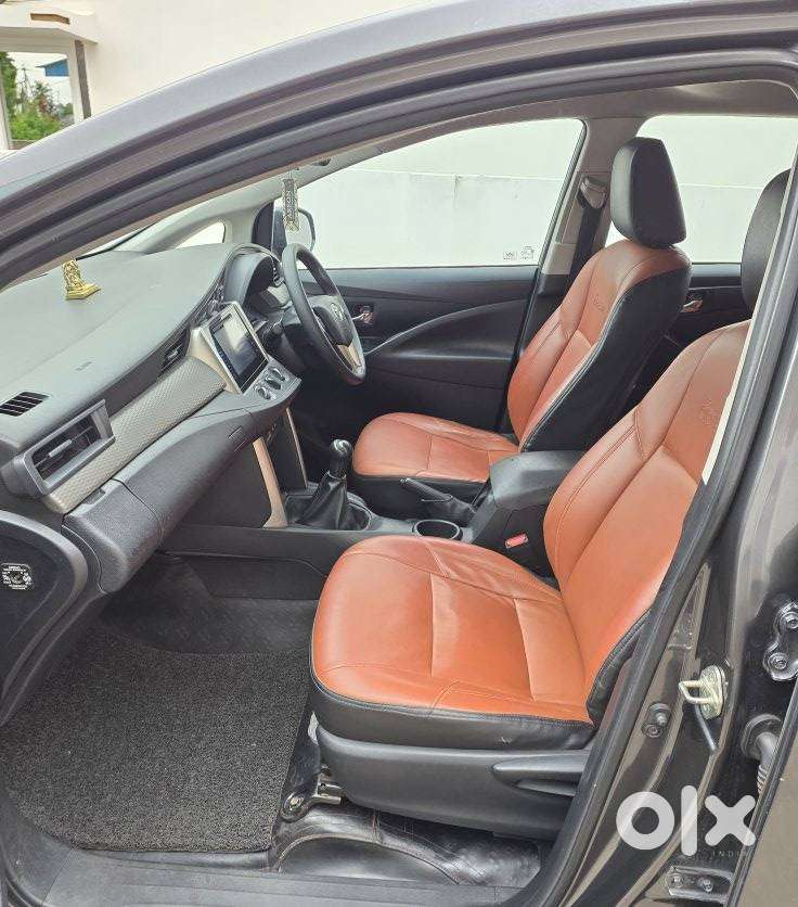 Toyota Innova Crysta 2.4 G Mt 8s, 2018, Diesel