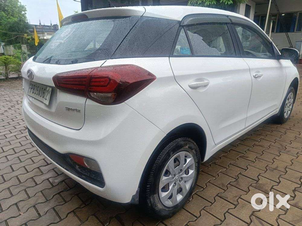 Hyundai Elite I20 Sportz (o) 1.2, 2018, Petrol