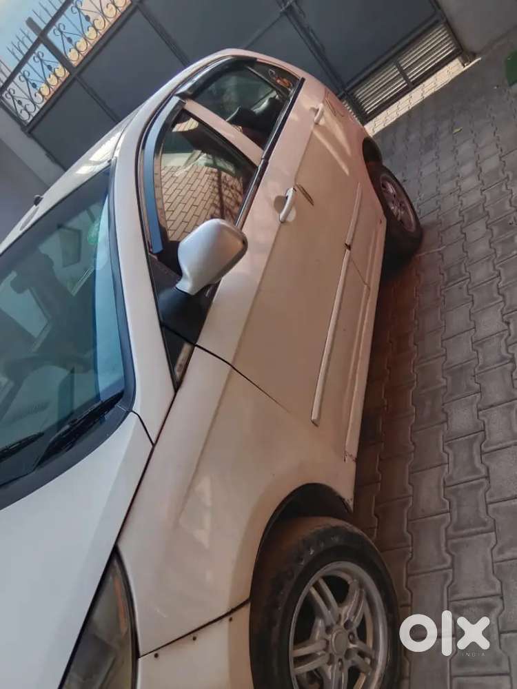 Tata Indica Vista 2012 Diesel 105000 Km Driven