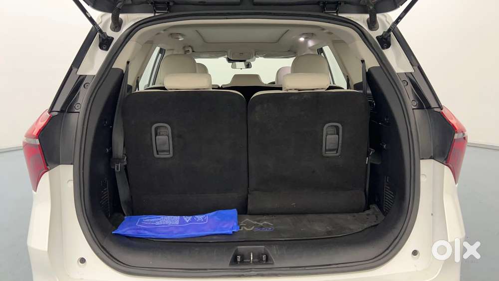 Mahindra Xuv700 2.2 Ax 7 Diesel Mt Str, 2022, Diesel